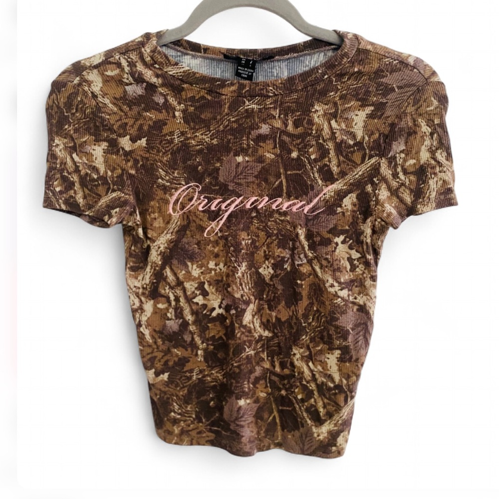 STREETWEAR SOCIETY CAMOUFLAGE SHORT SLEEVE CROP TOP SIZE SMALL